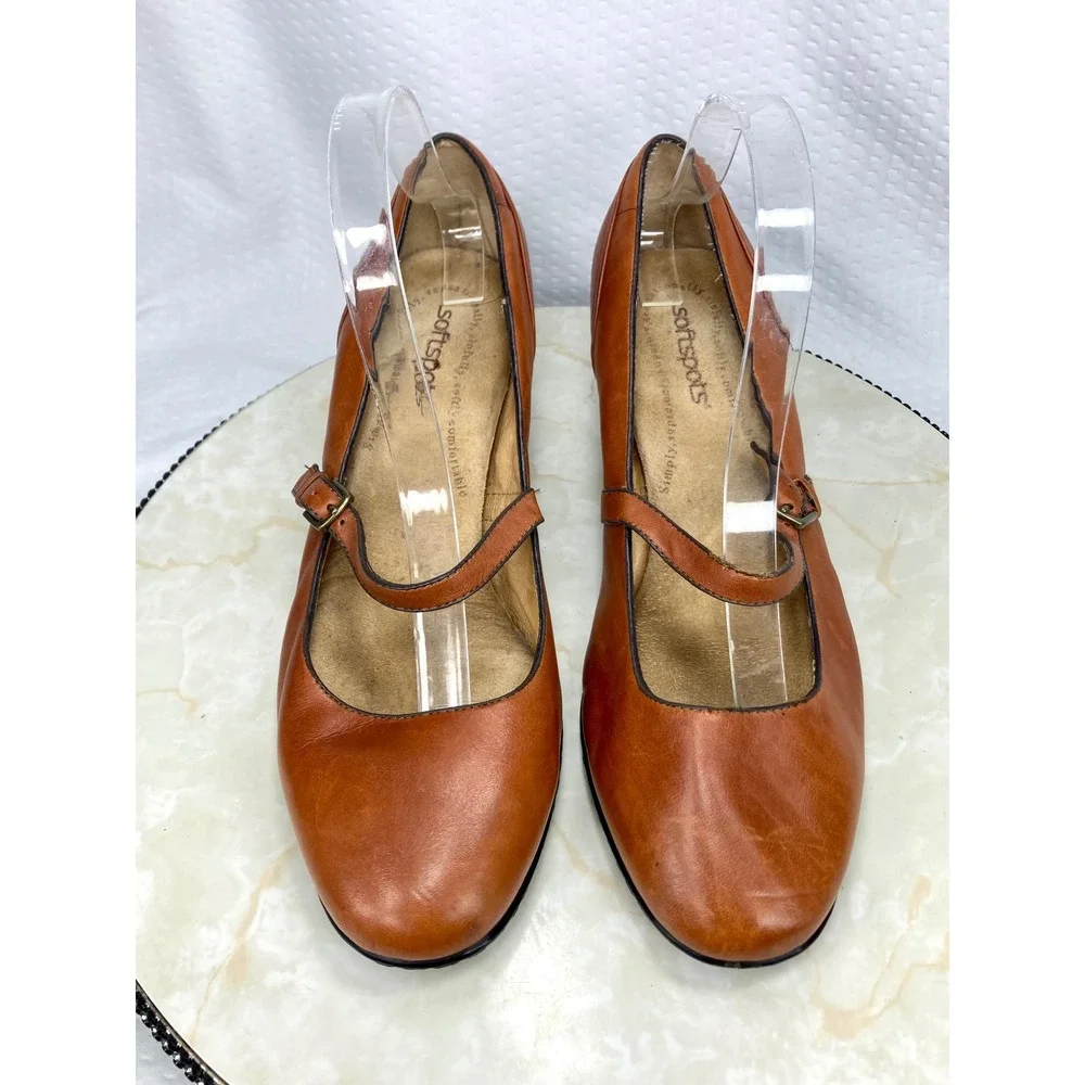 Softspots Leather Mary Jane Kitten Heel Pumps Womens 9.5WW Brown Office Academia